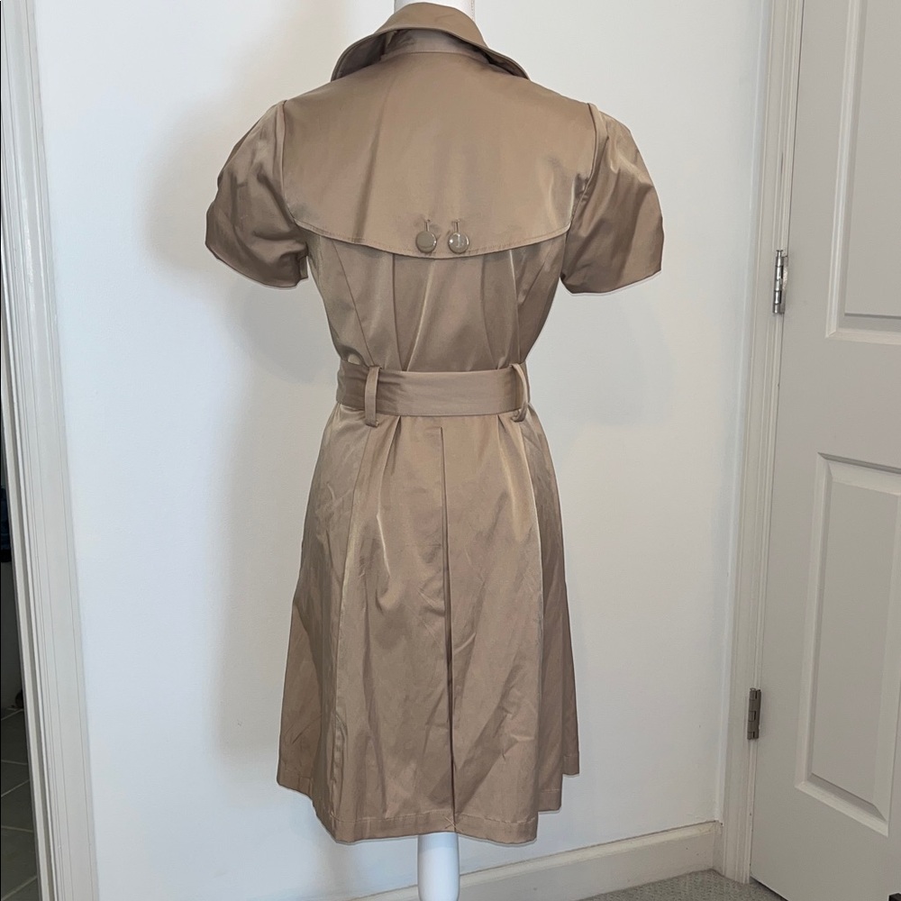 Stylish Tan Trench Coat - Picture 4 of 9
